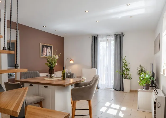 Four Seasons Appartement