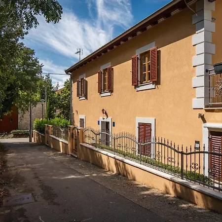 Four Seasons דירה *