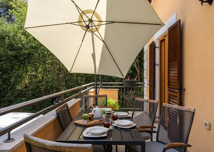 דירה Four Seasons זאדאר